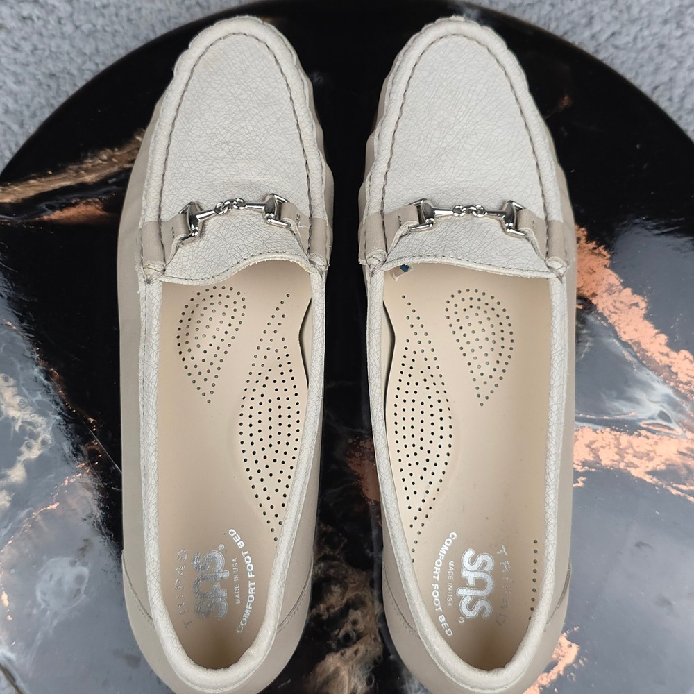SAS Women's Cream Leather Loafers with Silver Bit - Picture 6 of 8